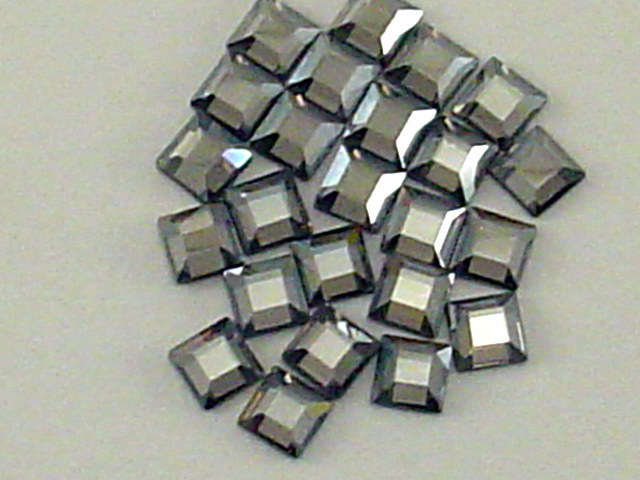 36Pcs. 3MM SQUARE CRYSTAL SILVER SHADE HOTFIX European Rhinestones